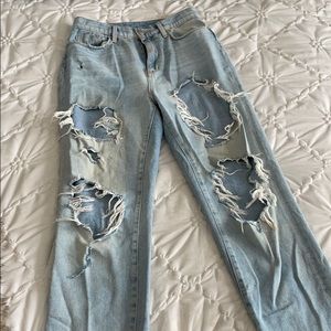 BDG Mom High Rise Jeans